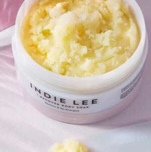 🆕 Indie Lee I-Recover Body Soak - Sea Salts & Eucalyptus